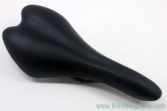 "Vader" Bicycle Saddle: Black - 135mm (New)